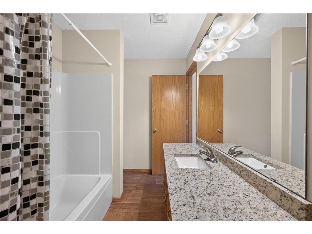 10707 Unity Lane N Brooklyn Park MN 55443 7104009 image22