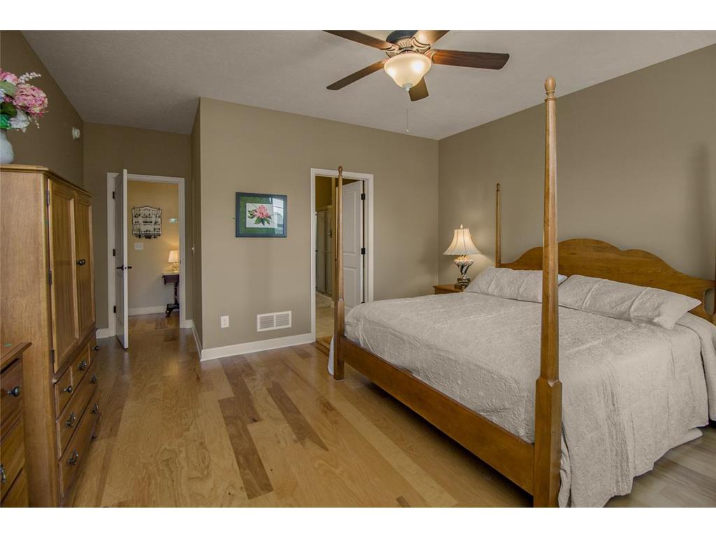 10709 Kingsfield Lane Woodbury MN 55129 7093401 image22