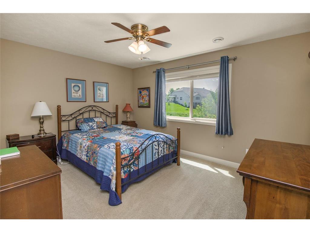 10709 Kingsfield Lane Woodbury MN 55129 7093401 image34