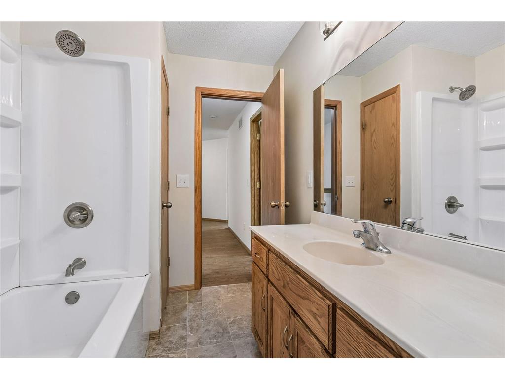 10711 Unity Lane N Brooklyn Park MN 55443 7103310 image18