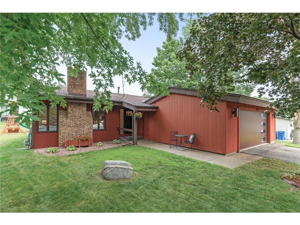 10717 Bush Lake Road Circle Bloomington MN 55438 6589326 image1