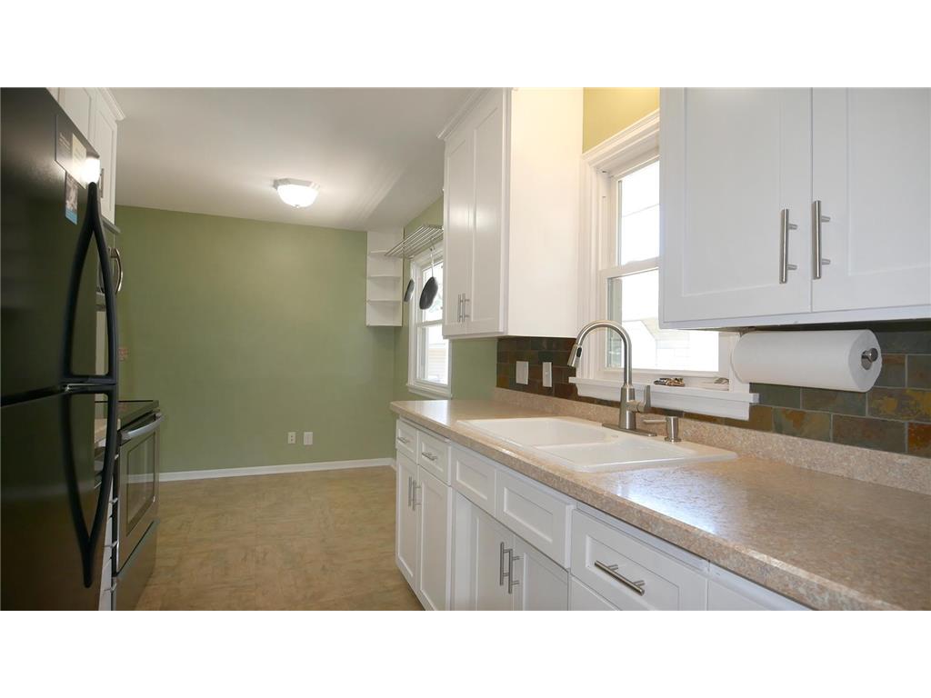 10717 Nord Avenue S Bloomington MN 55437 7107533 image3