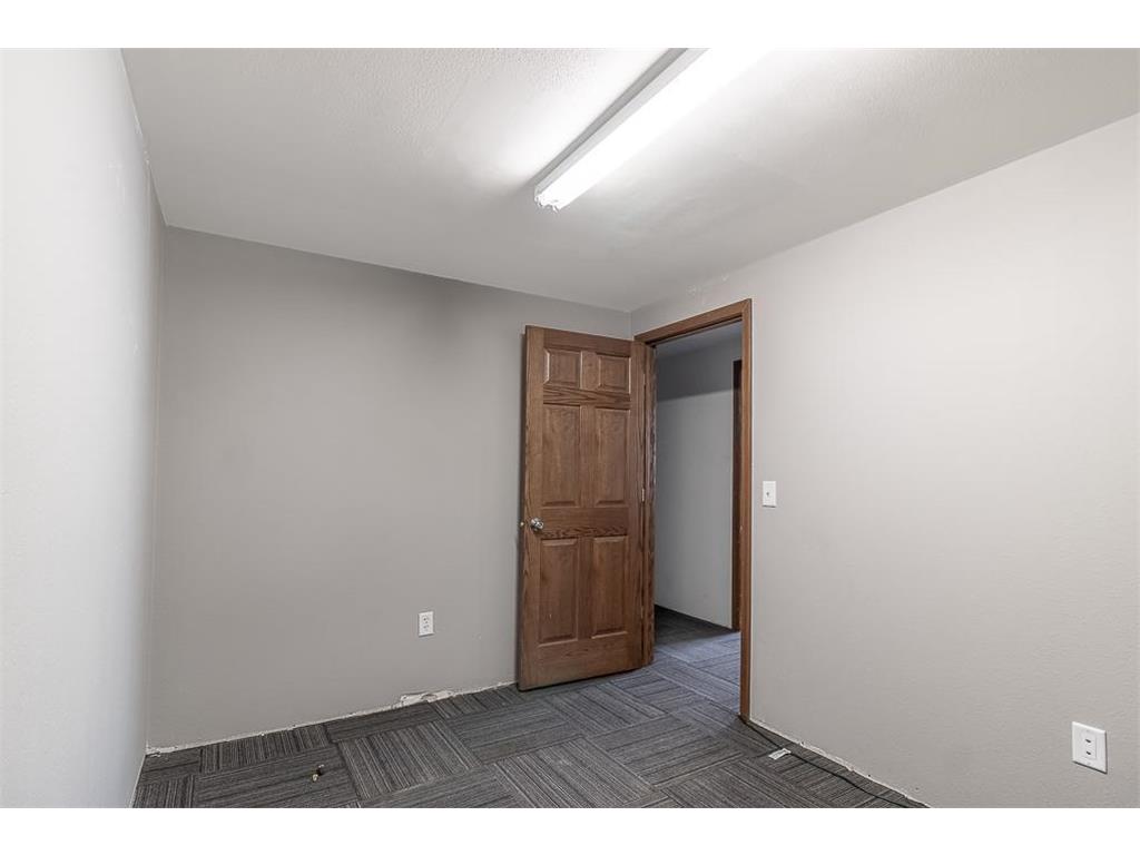 1072 S Victory Drive Mankato MN 56001 6805492 image10