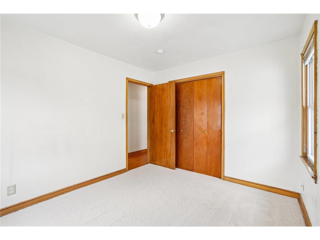 1072 Thomas Avenue Saint Paul MN 55104 7065405 image12
