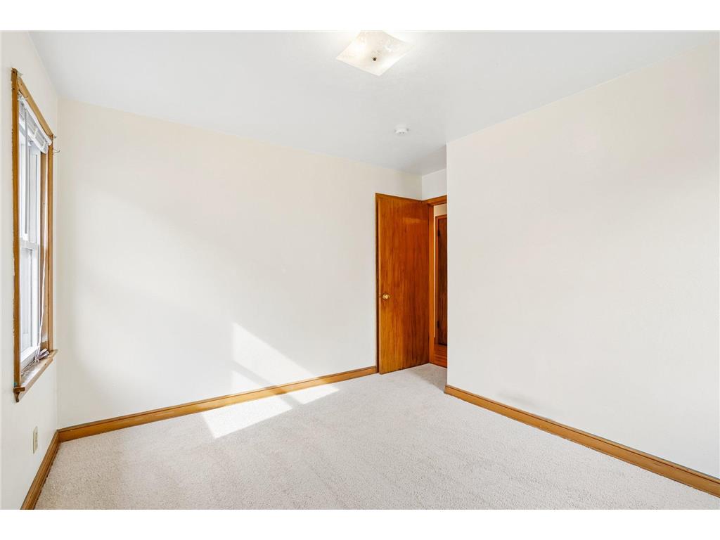 1072 Thomas Avenue Saint Paul MN 55104 7065405 image14