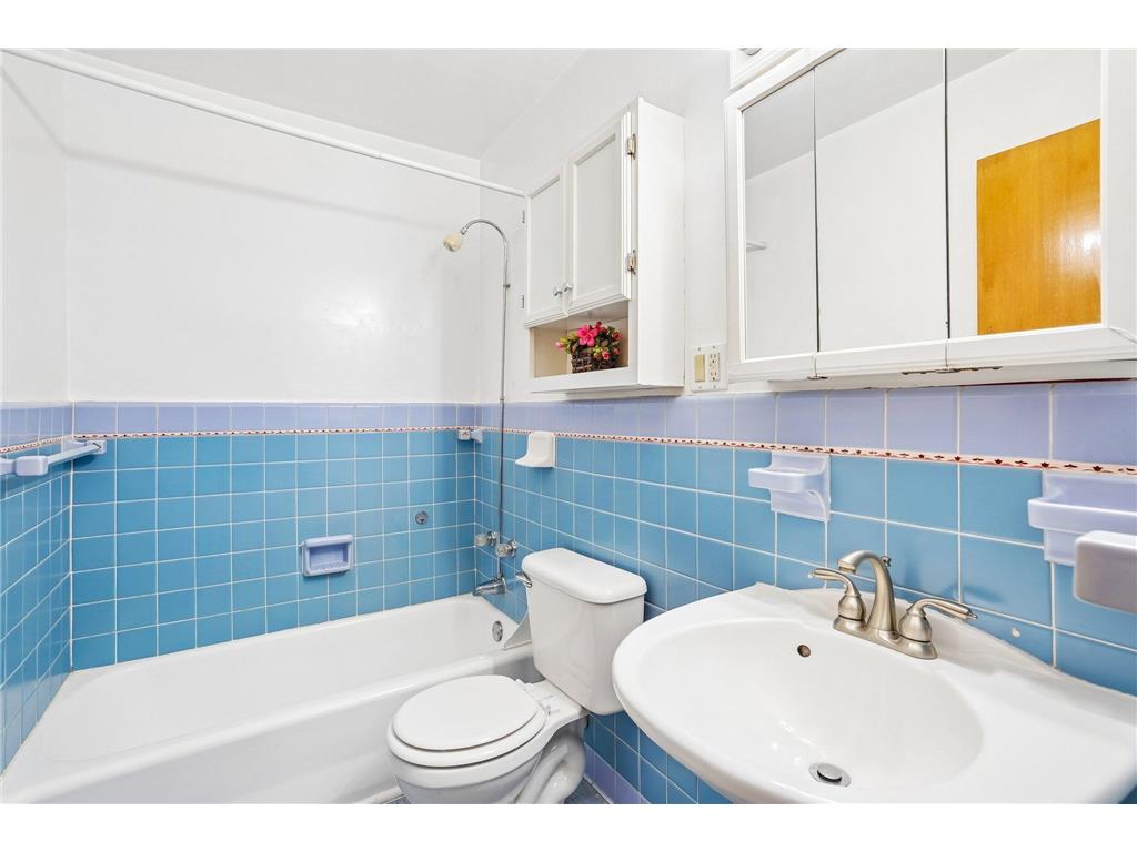 1072 Thomas Avenue Saint Paul MN 55104 7065405 image15