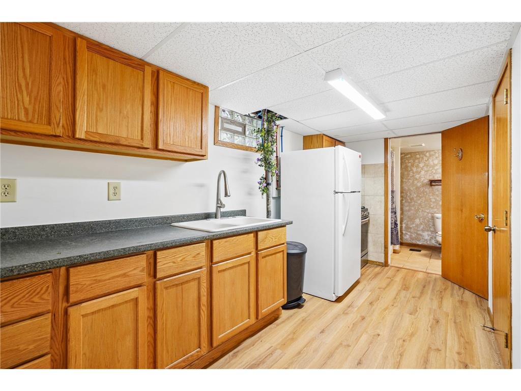 1072 Thomas Avenue Saint Paul MN 55104 7065405 image22