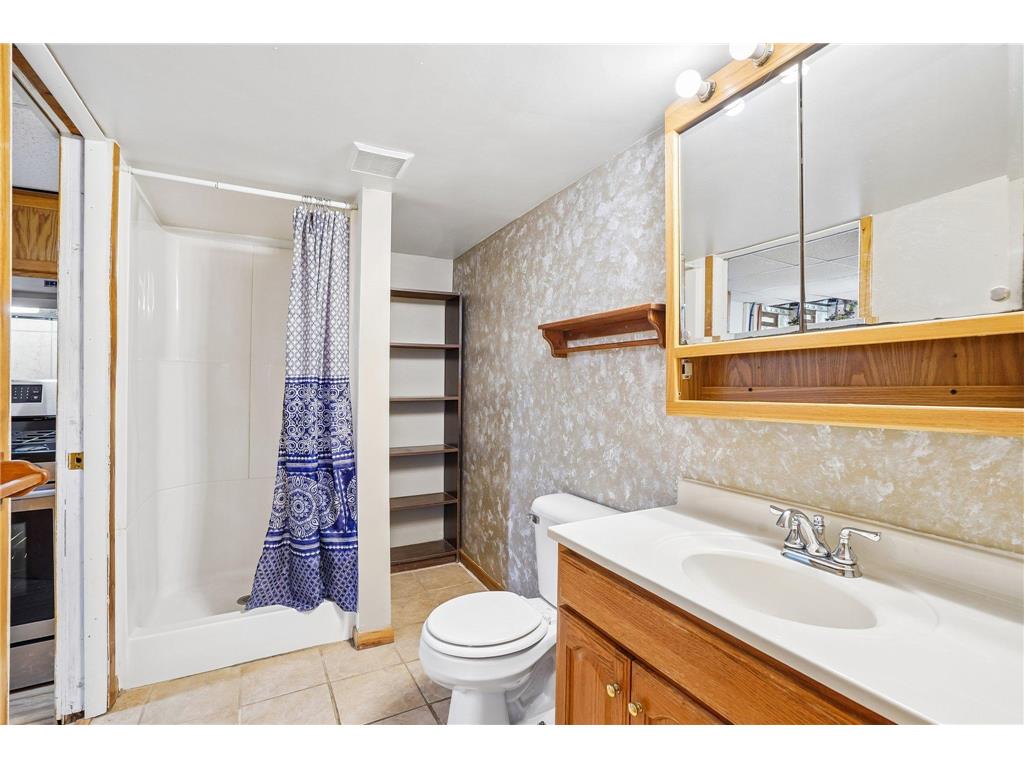 1072 Thomas Avenue Saint Paul MN 55104 7065405 image24