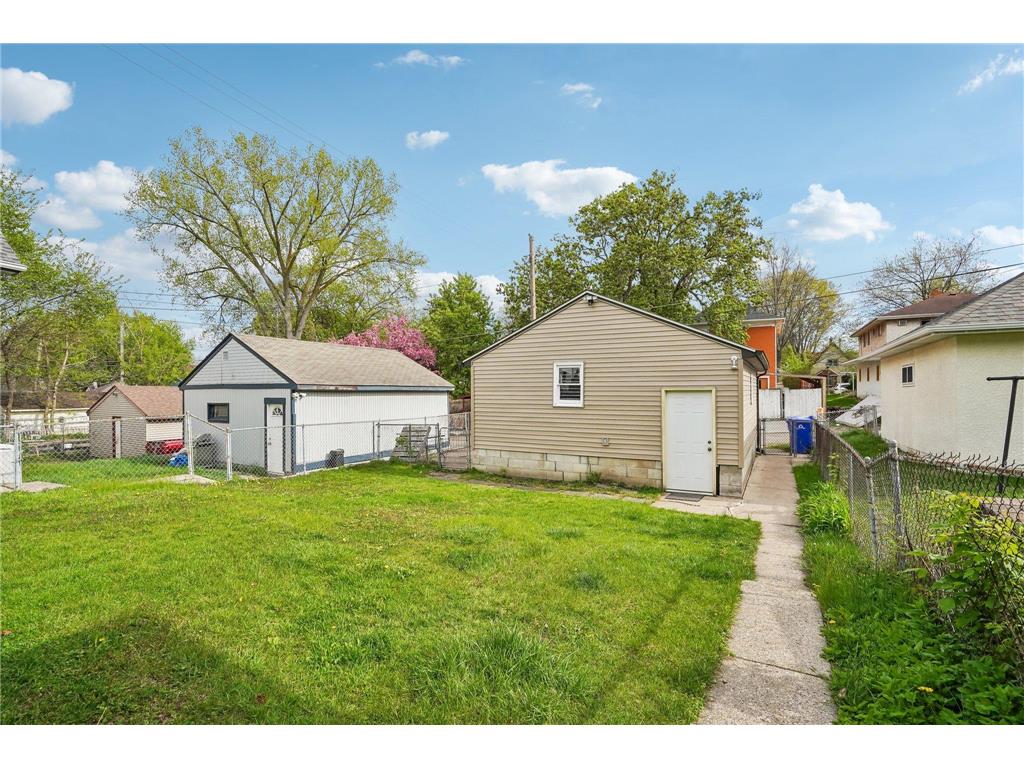 1072 Thomas Avenue Saint Paul MN 55104 7065405 image26