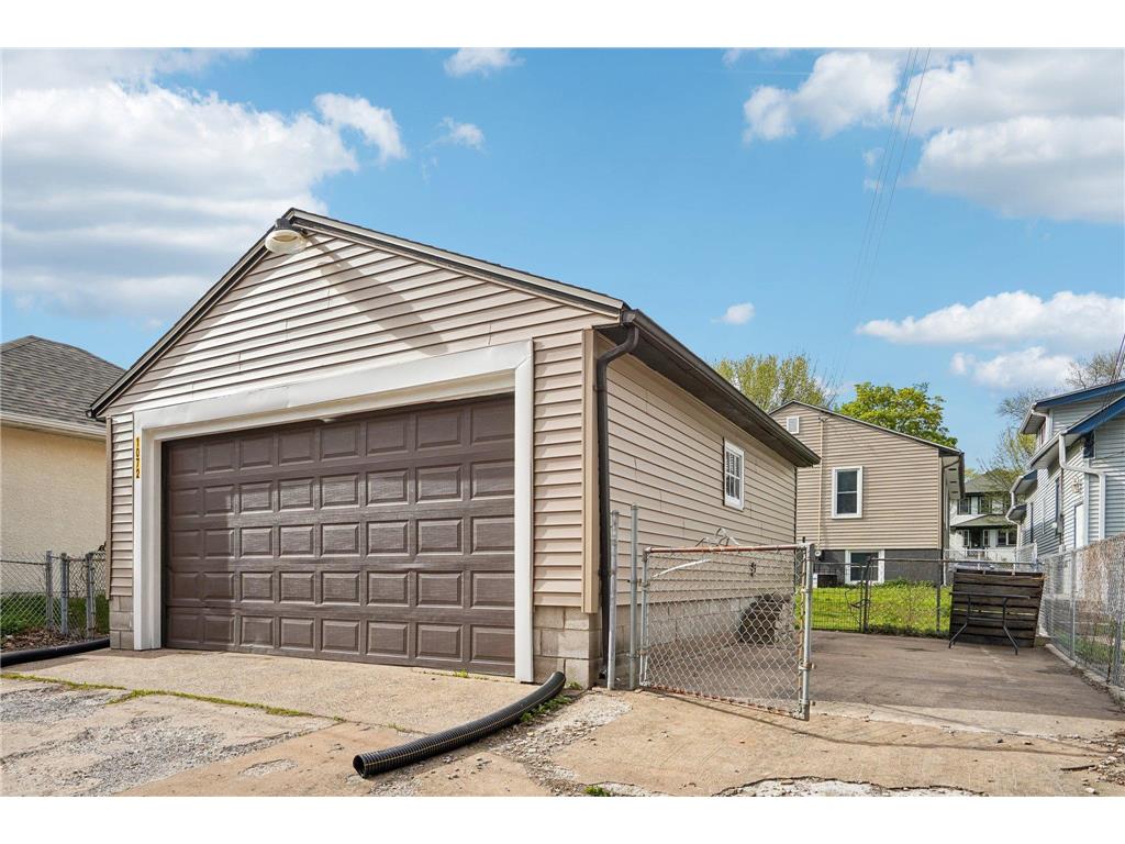 1072 Thomas Avenue Saint Paul MN 55104 7065405 image28