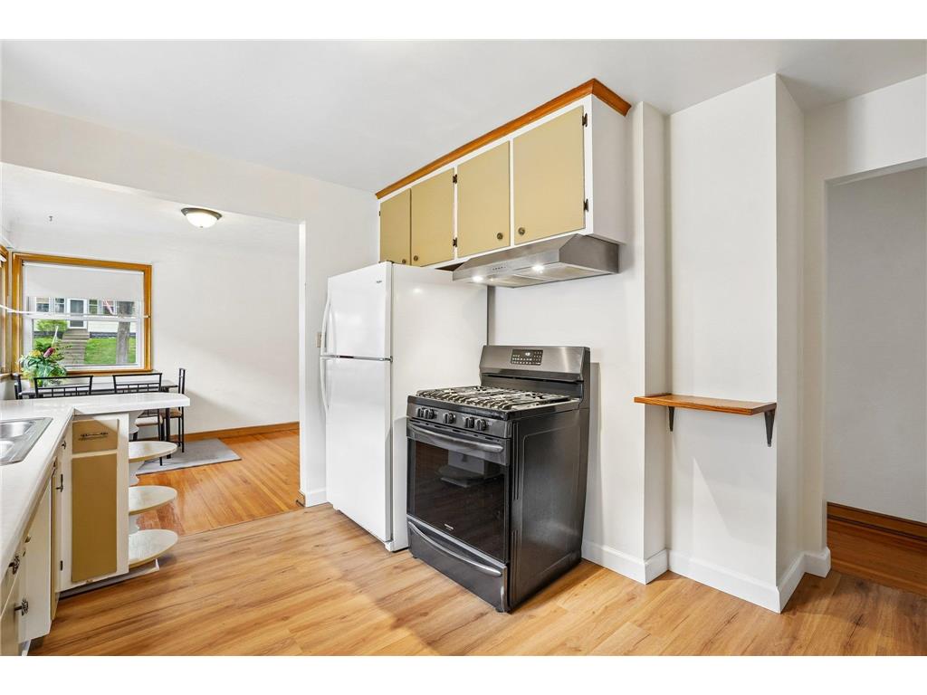 1072 Thomas Avenue Saint Paul MN 55104 7065405 image6