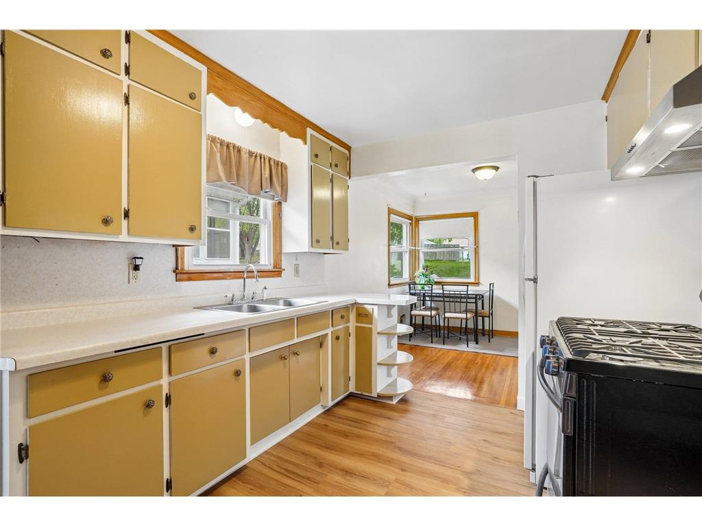 1072 Thomas Avenue Saint Paul MN 55104 7065405 image8