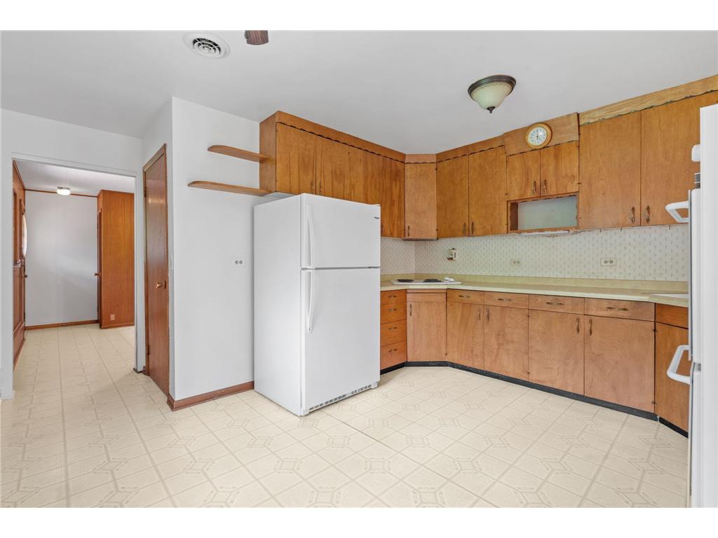 10724 32nd Avenue N Plymouth MN 55441 - Medicine Lake 7059139 image17