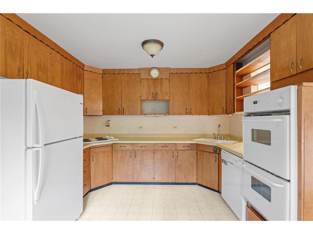 10724 32nd Avenue N Plymouth MN 55441 - Medicine Lake 7059139 image18
