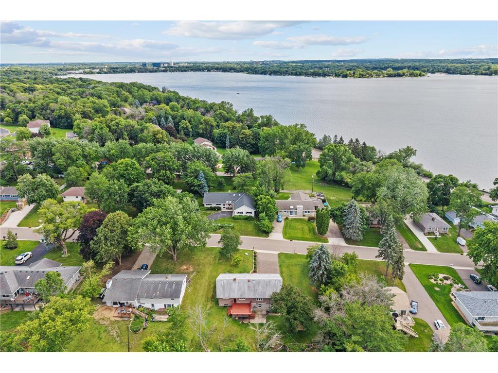 10724 32nd Avenue N Plymouth MN 55441 - Medicine Lake 7059139 image4