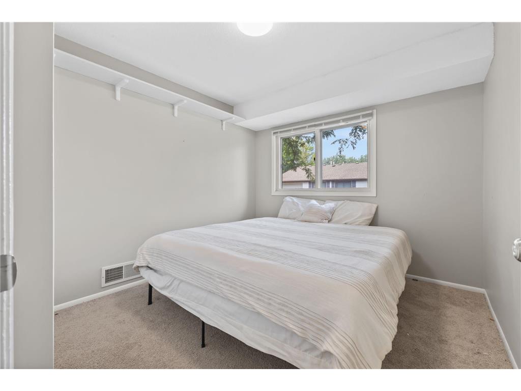 10724 Cavell Road Bloomington MN 55438 7109484 image14