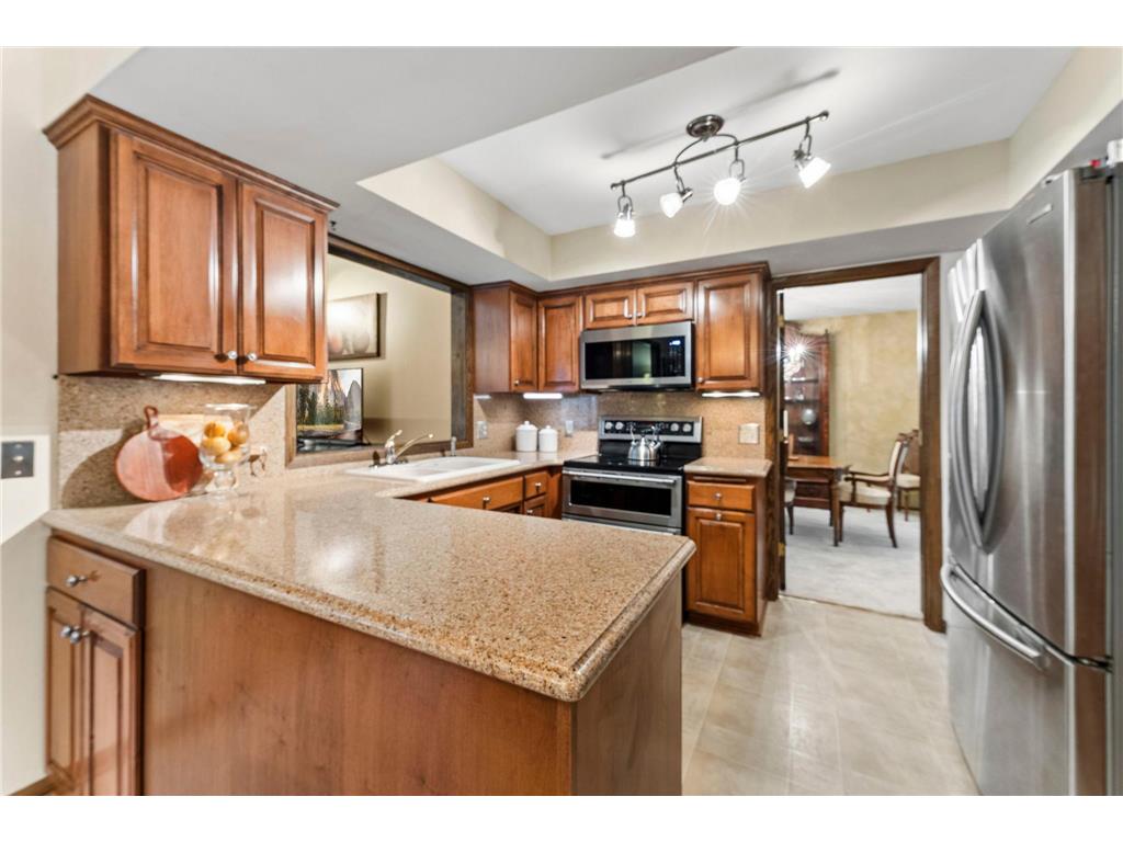 10725 34th Avenue N Plymouth MN 55441 7066376 image3