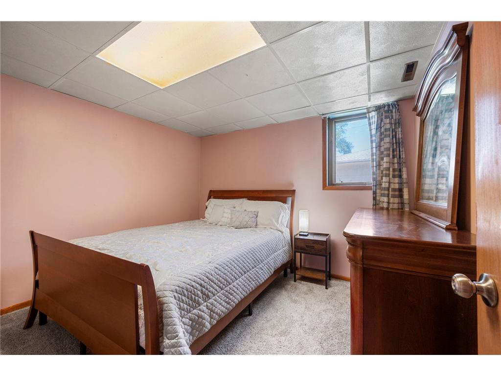 10725 Rich Avenue S Bloomington MN 55437 7107472 image17