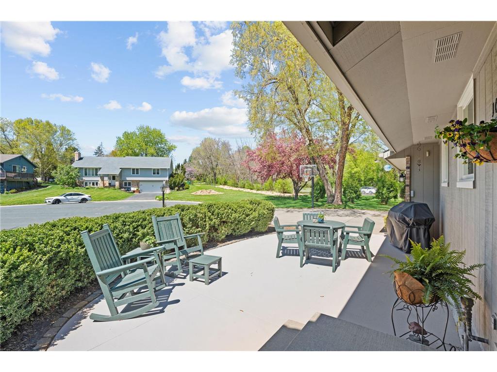 10725 Woodwatch Circle Eden Prairie MN 55347 7069509 image3