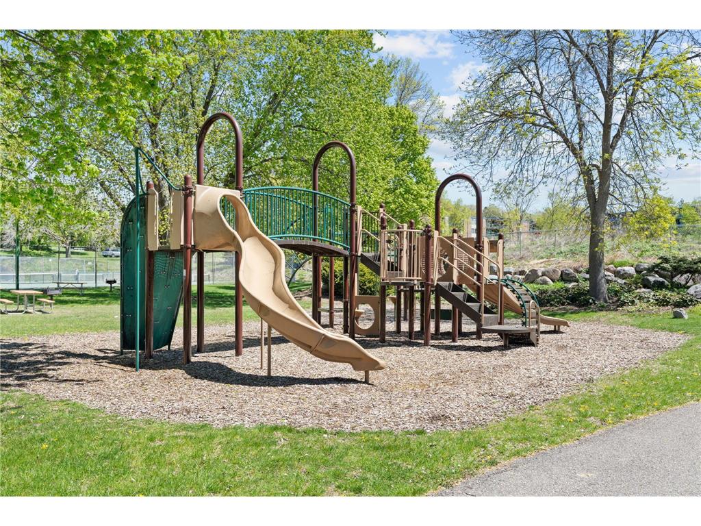 10725 Woodwatch Circle Eden Prairie MN 55347 7069509 image60