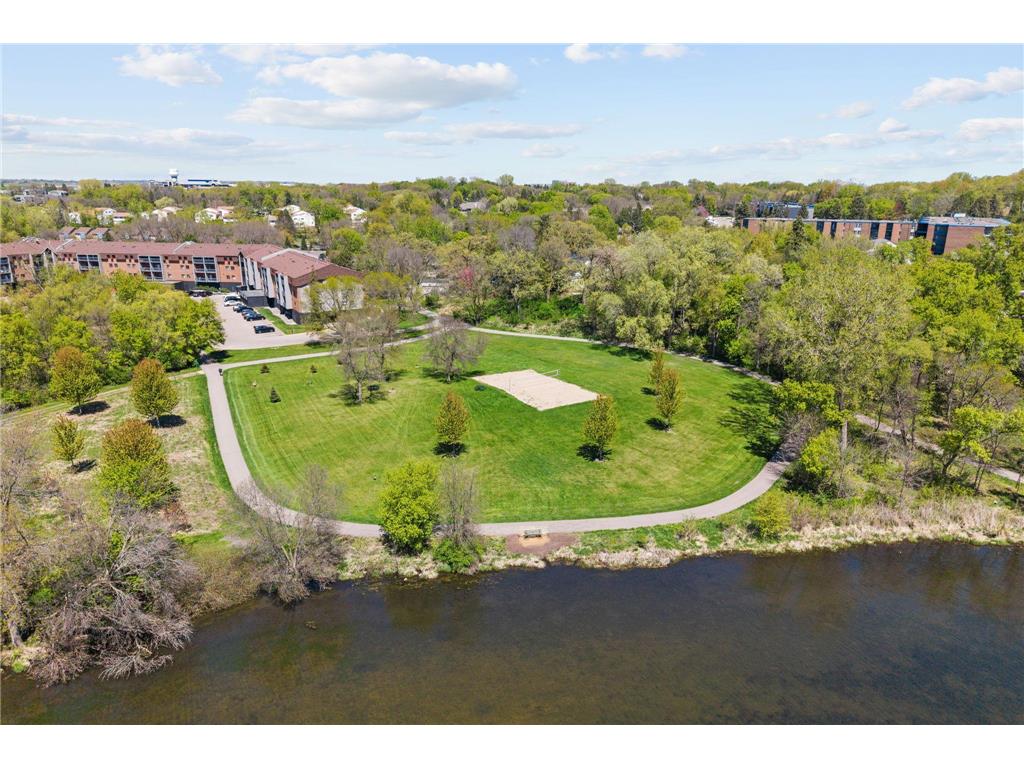 10725 Woodwatch Circle Eden Prairie MN 55347 7069509 image73