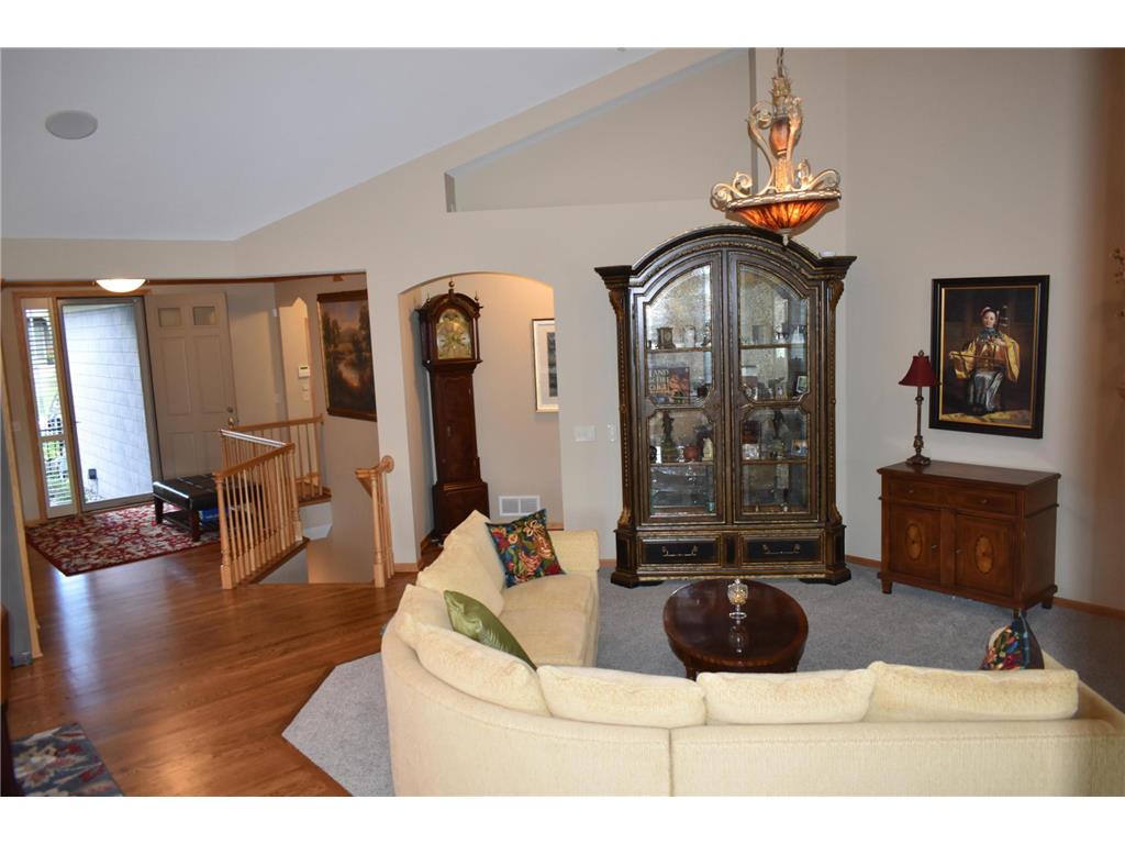 10726 Lyndale Bluffs Trail Bloomington MN 55420 7039360 image13