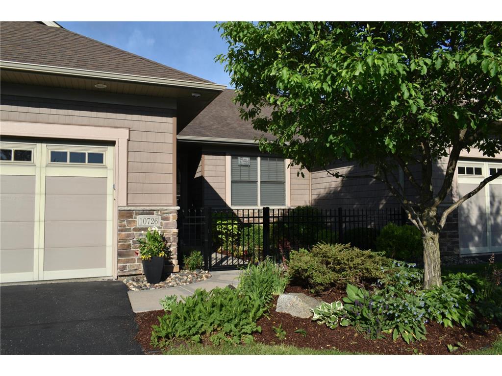 10726 Lyndale Bluffs Trail Bloomington MN 55420 7039360 image2