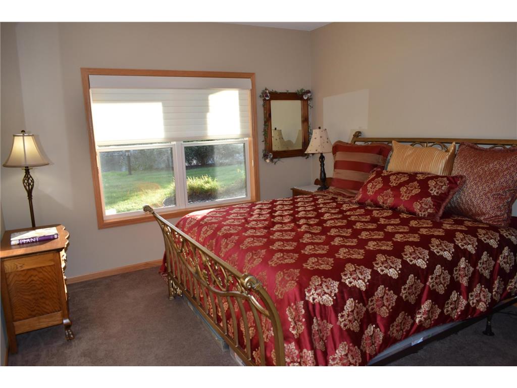 10726 Lyndale Bluffs Trail Bloomington MN 55420 7039360 image37