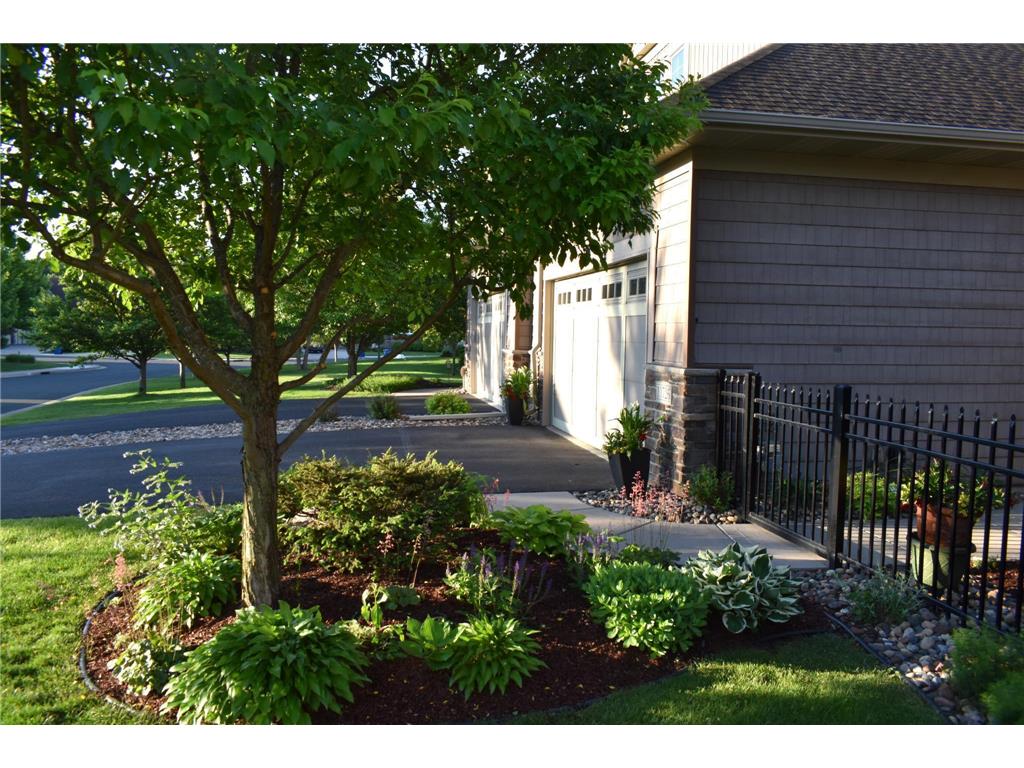 10726 Lyndale Bluffs Trail Bloomington MN 55420 7039360 image4