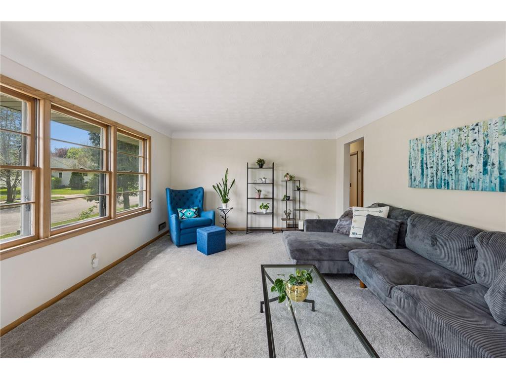 1073 Eleanor Avenue Saint Paul MN 55116 7017808 image2