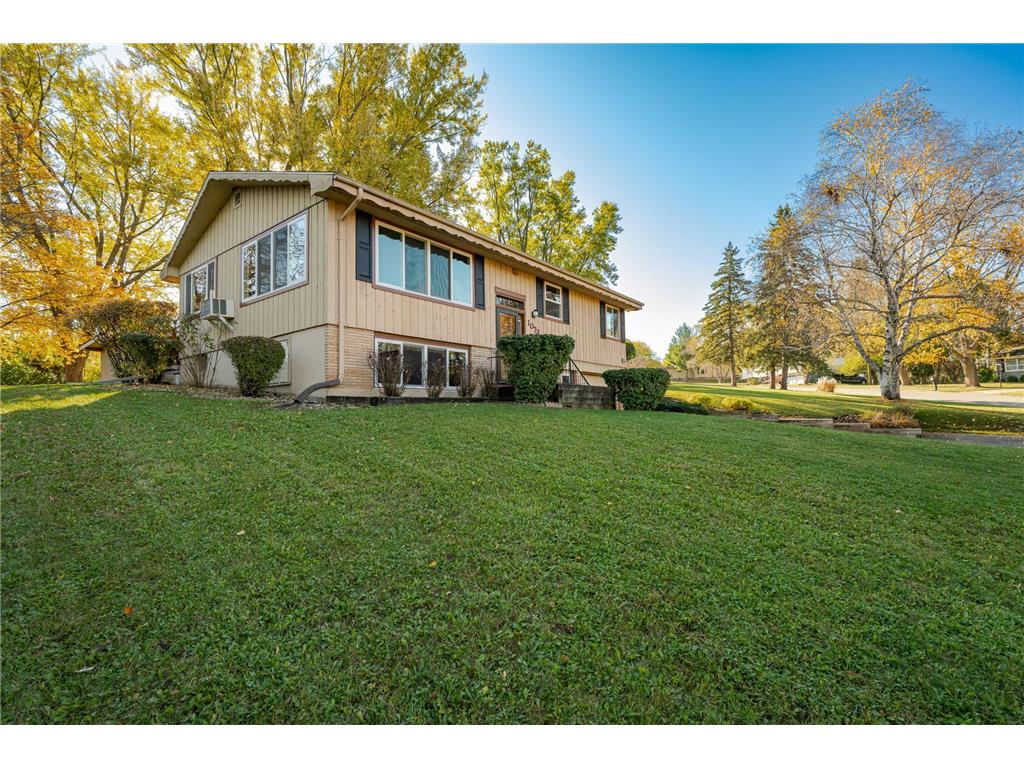 1073 Forest Hills Drive SW Rochester MN 55902 6810623 image2