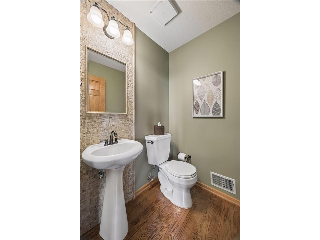 10730 Kiawah Drive Eden Prairie MN 55344 - Academy Marsh 7097371 image27