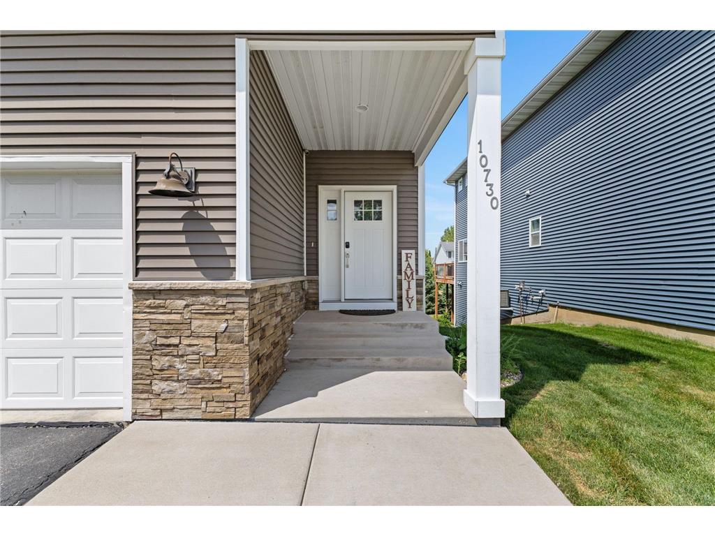 10730 Knollwood Lane Woodbury MN 55129 7110036 image2