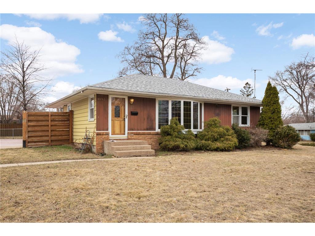 10732 Chowen Avenue S Bloomington MN 55431 6686612 image1