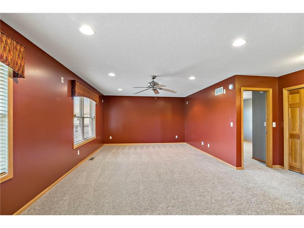 10732 Falling Water Lane #A Woodbury MN 55129 7056960 image12
