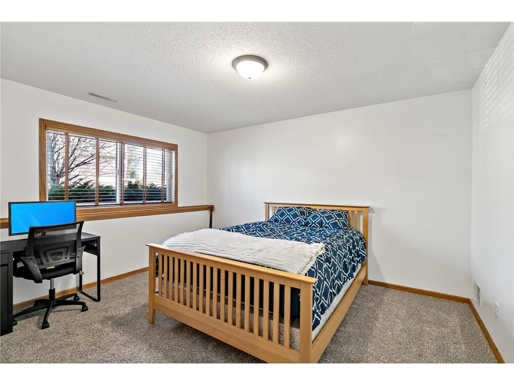 10732 Falling Water Lane #A Woodbury MN 55129 7056960 image19