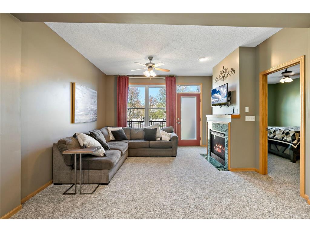 10732 Falling Water Lane #A Woodbury MN 55129 7056960 image4
