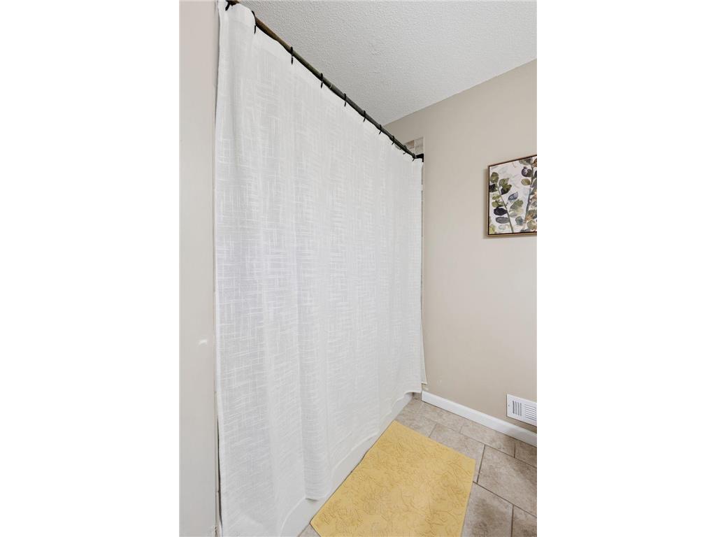 10735 45th Avenue N Plymouth MN 55442 7048320 image28