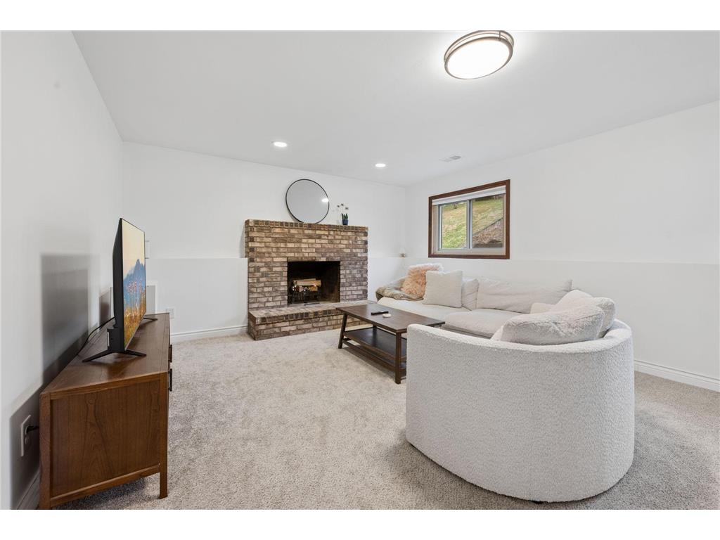 10735 45th Avenue N Plymouth MN 55442 7048320 image29