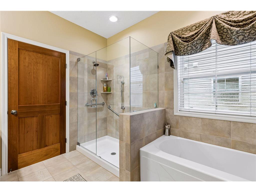 10736 Toledo Lane N Brooklyn Park MN 55443 7060444 image23