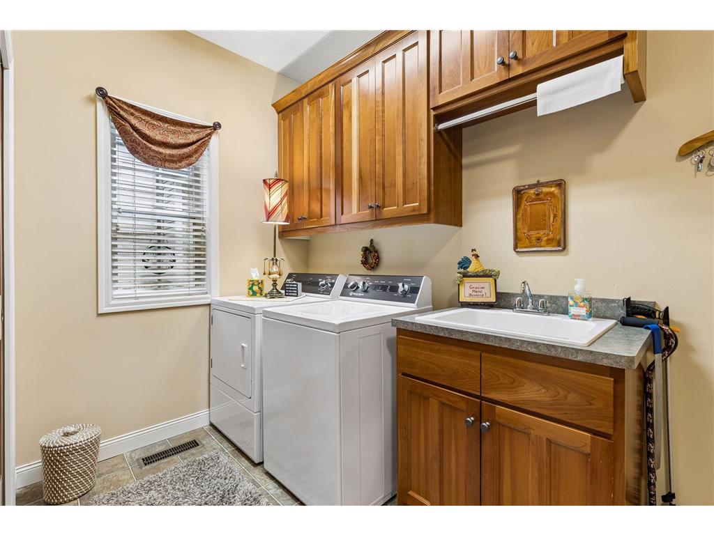 10736 Toledo Lane N Brooklyn Park MN 55443 7060444 image28