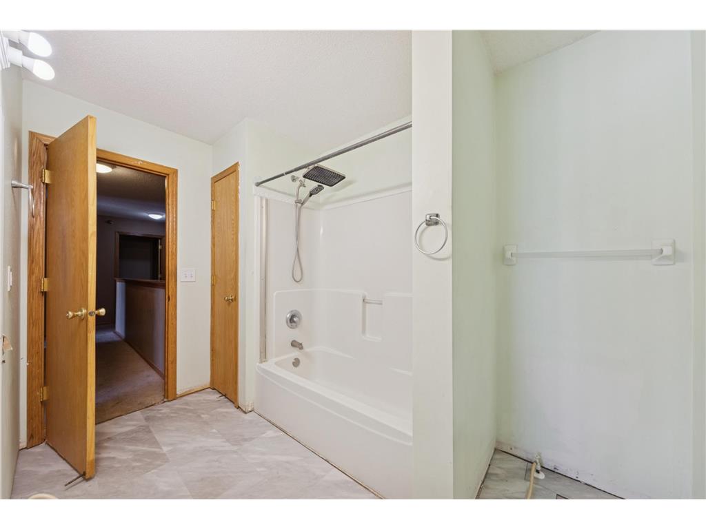 10739 Unity Lane N Brooklyn Park MN 55443 7009190 image18
