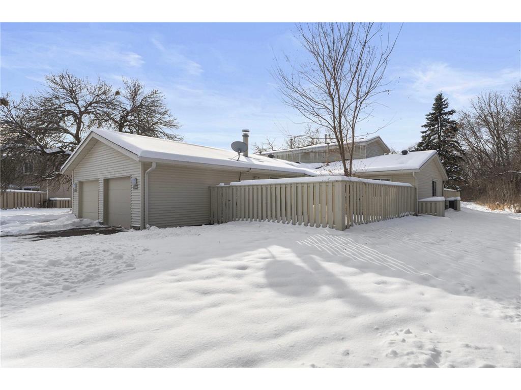 1074 Carmel Court Shoreview MN 55126 7001086 image1