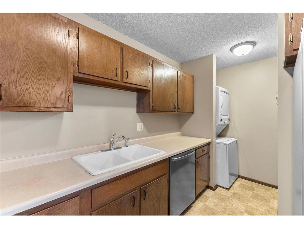1074 Carmel Court Shoreview MN 55126 7077909 image18