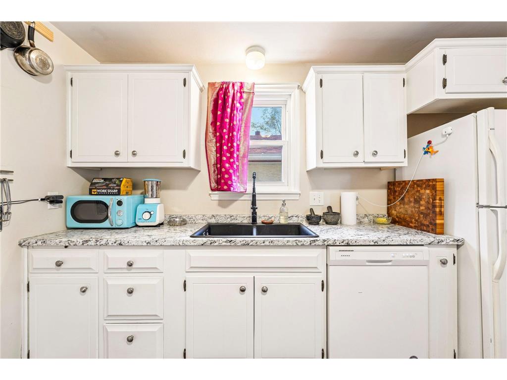 1074 Euclid Street Saint Paul MN 55106 7071715 image12