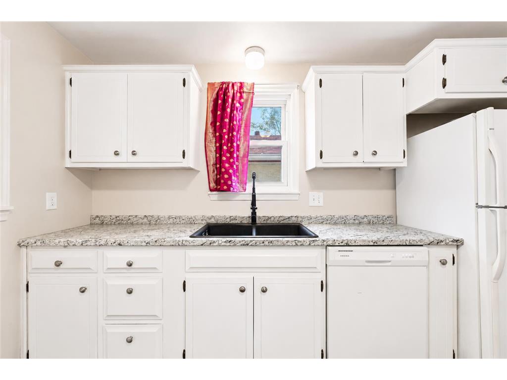 1074 Euclid Street Saint Paul MN 55106 7104648 image10