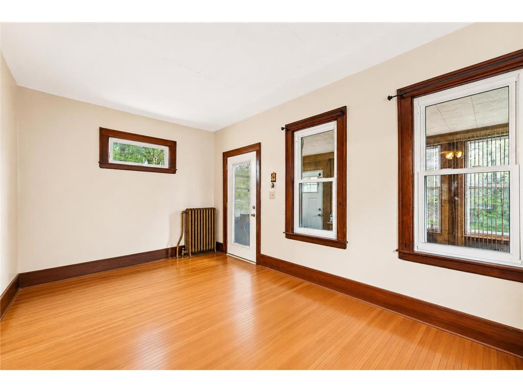 1074 Euclid Street Saint Paul MN 55106 7104648 image4