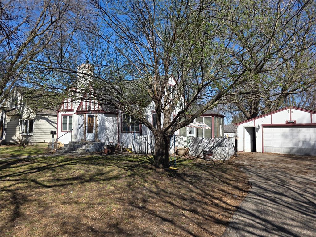1074 Livingston Avenue West Saint Paul MN 55118 7070413 image1