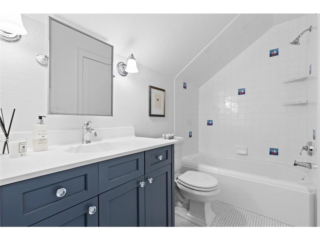 1074 Wildhurst Trail Orono MN 55364 - Lake Minnetonka 6791566 image27