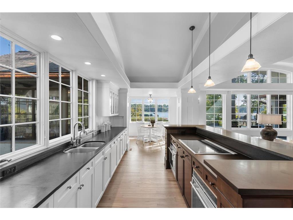 1074 Wildhurst Trail Orono MN 55364 - Lake Minnetonka 7041700 image10